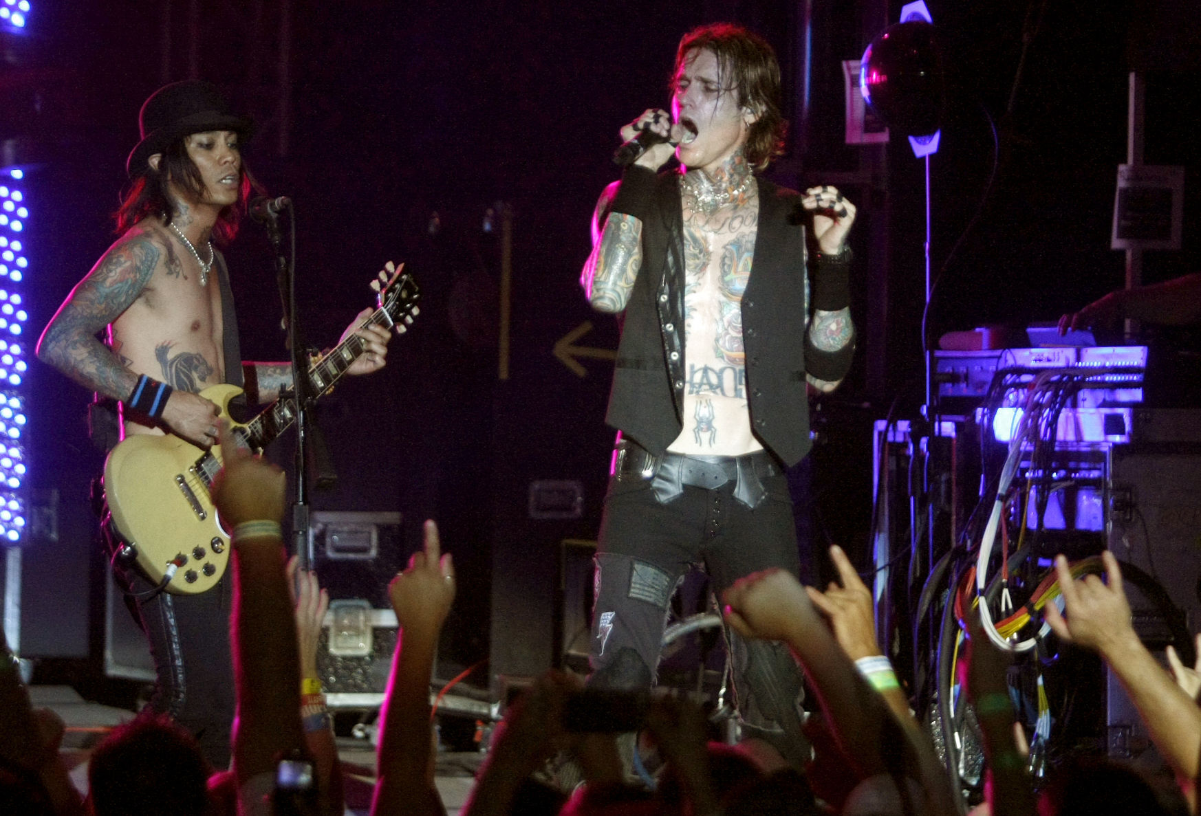 Buckcherry mb.JPG